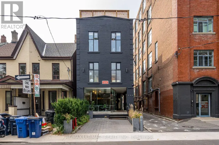 298 MARKHAM STREET, Toronto (Trinity-Bellwoods), Ontario M6J2G6