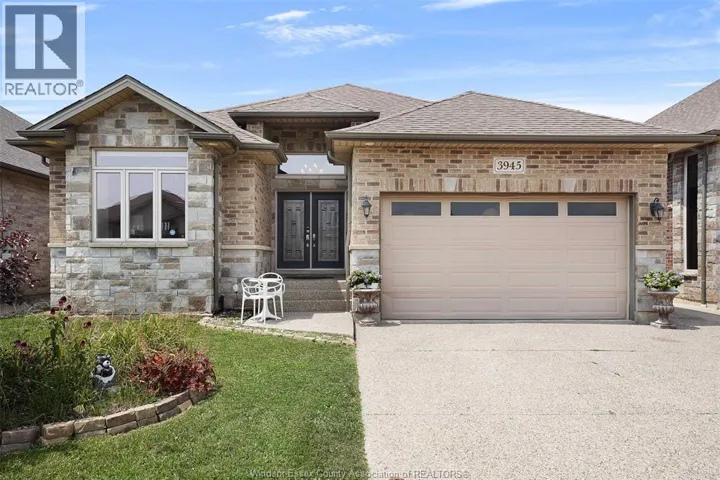 3945 ZANZIBAR CRESCENT, Windsor, Ontario N9G0A5