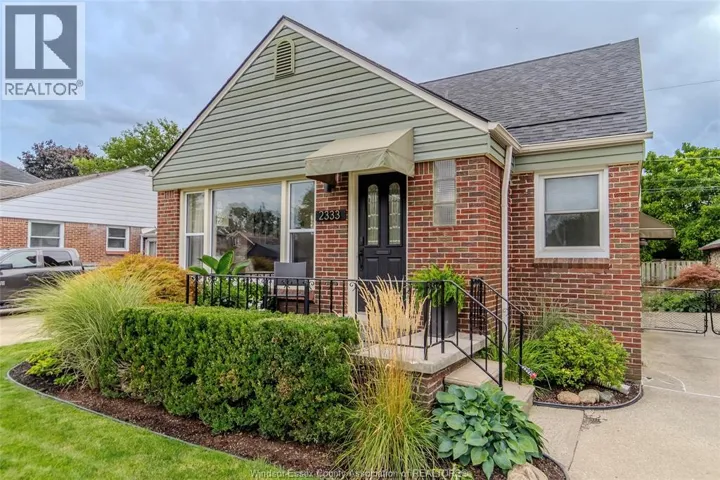 2333 Kildare ROAD, Windsor, Ontario N8W2X6