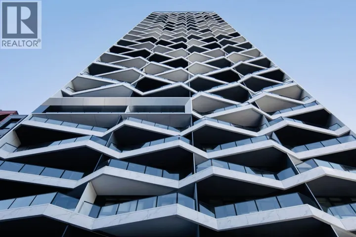 406 889 PACIFIC STREET, Vancouver, British Columbia V6C1Z3