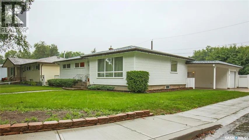 2 Malone CRESCENT, Regina, Saskatchewan S4S5R2