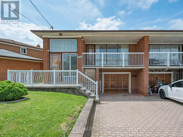 12 GOLDCREST BOULEVARD, Toronto (Rustic), Ontario M6L2X5