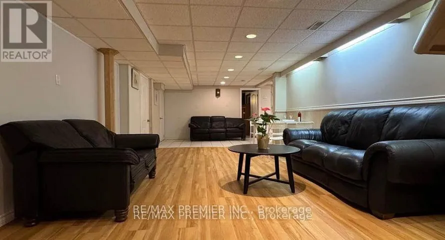 3551 BURNINGELM CRESCENT, Mississauga (Applewood), Ontario L4Y3L2