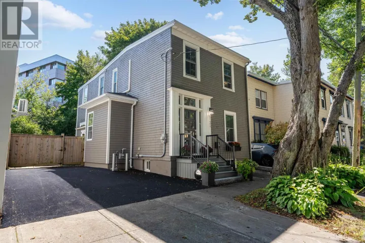 6134 Allan Street, Halifax, Nova Scotia B3L1G6