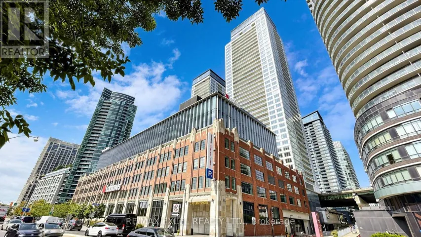 4002 - 17 BATHURST STREET, Toronto (Waterfront Communities), Ontario M5V0N1