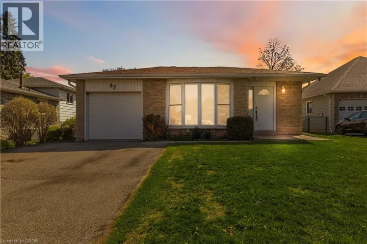 47 ABELES Avenue, Paris, Ontario N3L3N8