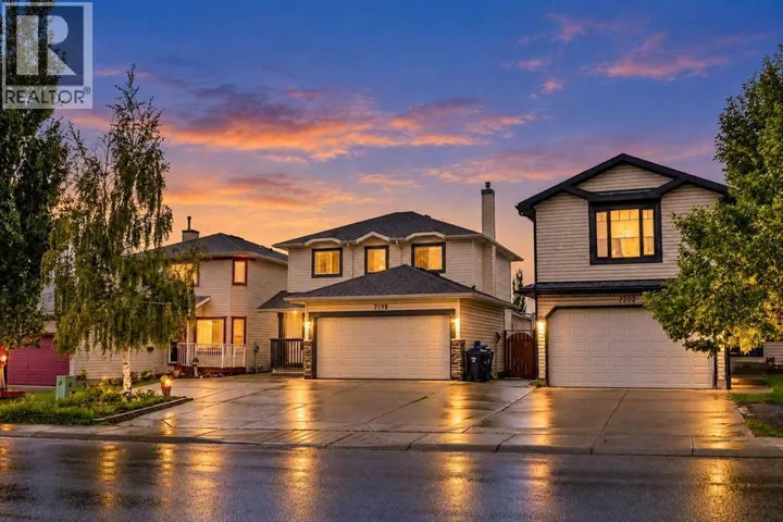 7198 Laguna Way NE, Calgary, Alberta T1Y7B4