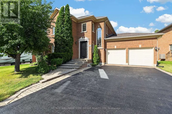 669 KINGSMERE AVENUE, Newmarket (Stonehaven-Wyndham), Ontario L3X1L5