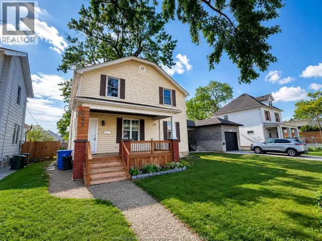 427 CAMERON Unit# UPPER, Windsor, Ontario N9B1Y9