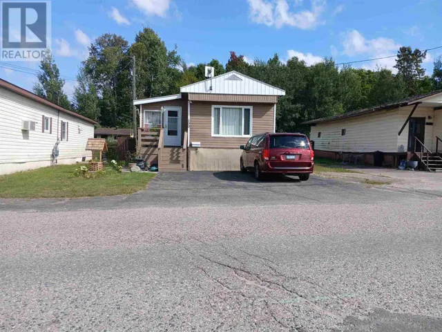 100 Westhill RD, Elliot Lake, Ontario P5A1A7