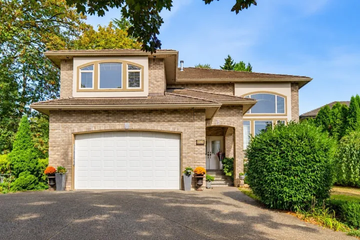9323 206A STREET, Langley, British Columbia V1M2W8