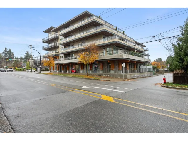 214 14022 NORTH BLUFF ROAD, White Rock, British Columbia V4B3C3