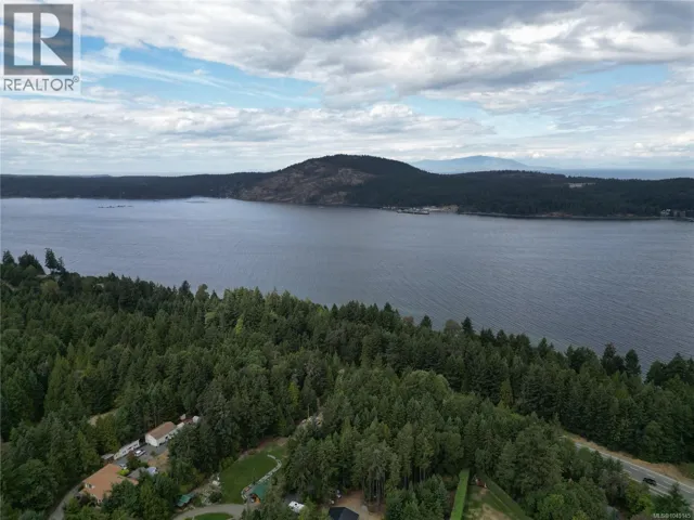 8439 Lisa Lane, Lantzville, British Columbia V0R2H0