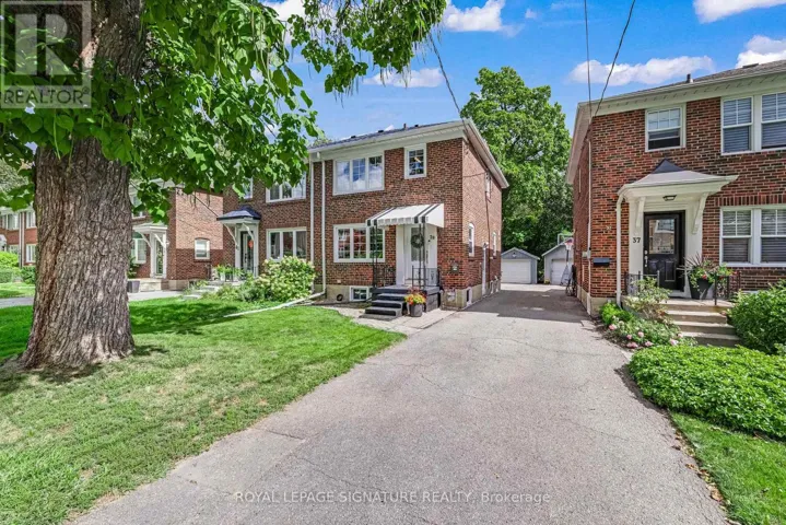 39 BRENTCLIFFE ROAD, Toronto (Leaside), Ontario M4G3Y4