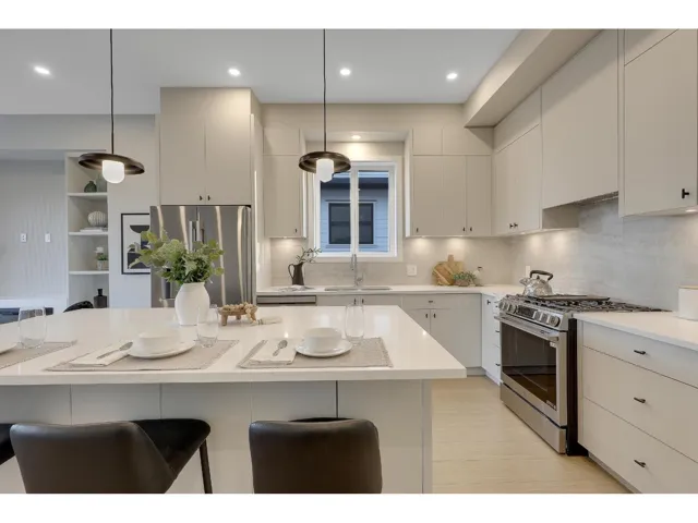 7768 196 STREET, Langley, British Columbia V2Y3V4
