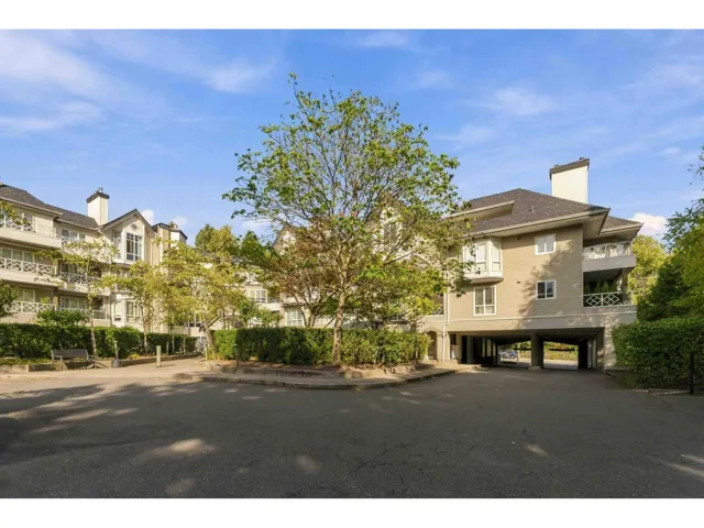 314 9979 140 STREET, Surrey, British Columbia V3T5W2