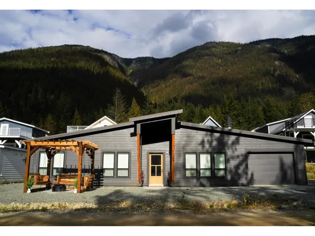 HG 184 71384 GROVE PLACE, Sunshine Valley, Hope, British Columbia V0X1L5