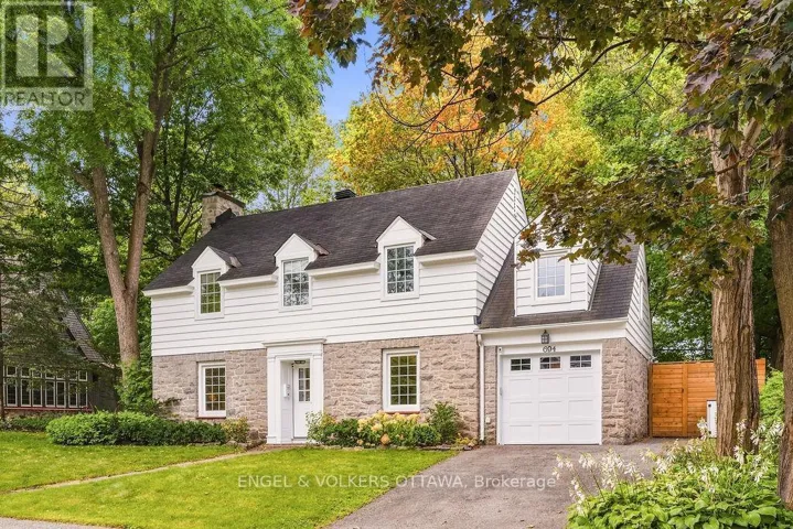694 ISLAND PARK DRIVE, Ottawa, Ontario K1Y0B7