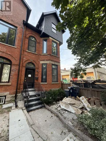 272 SEATON STREET, Toronto (Moss Park), Ontario M5A2T4