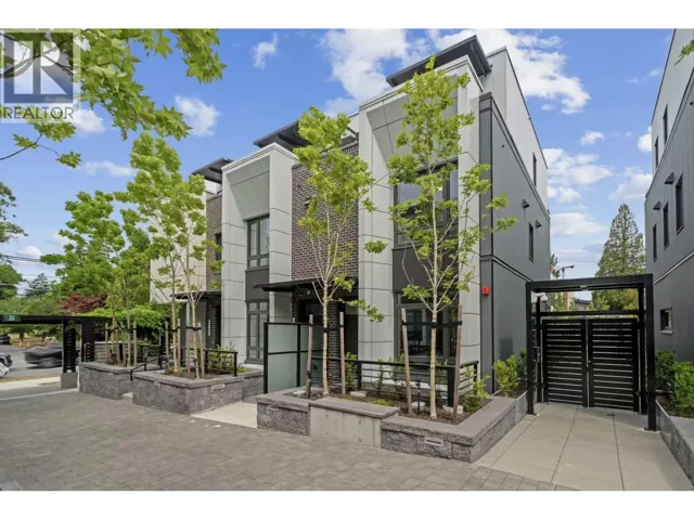 6292 OAK STREET, Vancouver, British Columbia V6M2W4