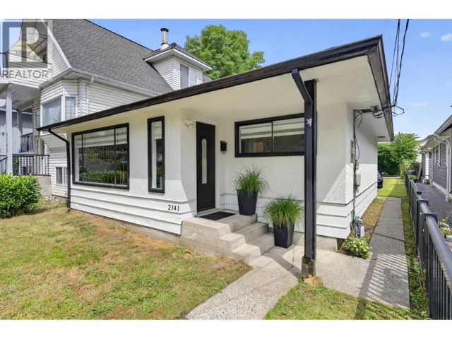 2141 FRASER AVENUE, Port Coquitlam, British Columbia V3B1N7