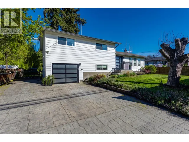 4445 Gordon Drive, Kelowna, British Columbia V1W1S9