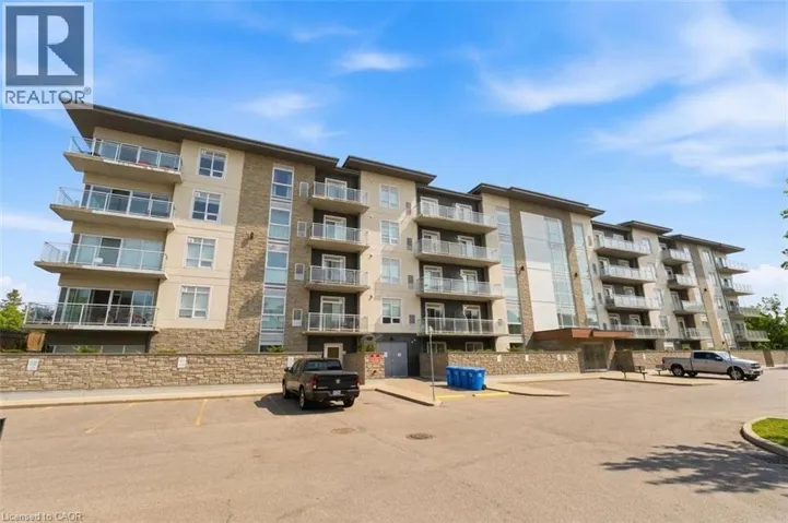 16 MARKLE Crescent Unit# 413, Hamilton, Ontario L9G0H4