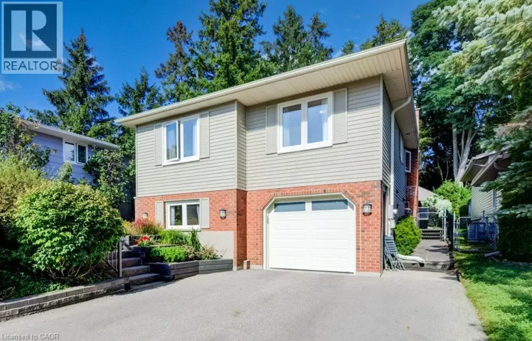 12 COBBLESTONE Street, Kitchener, Ontario N2P1T7
