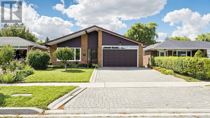 27 WARLINGHAM COURT, Toronto (Eringate-Centennial-West Deane), Ontario M9C3K2