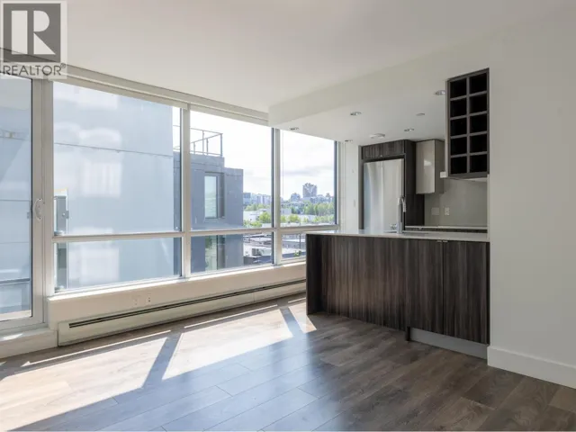 706 1788 COLUMBIA STREET, Vancouver, British Columbia V5Y0L7