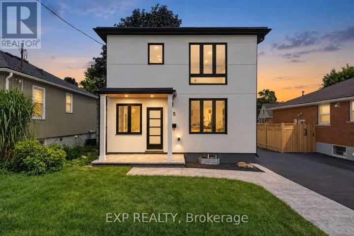 325 QUEENSDALE AVENUE E, Hamilton (Inch Park), Ontario L9A1L5