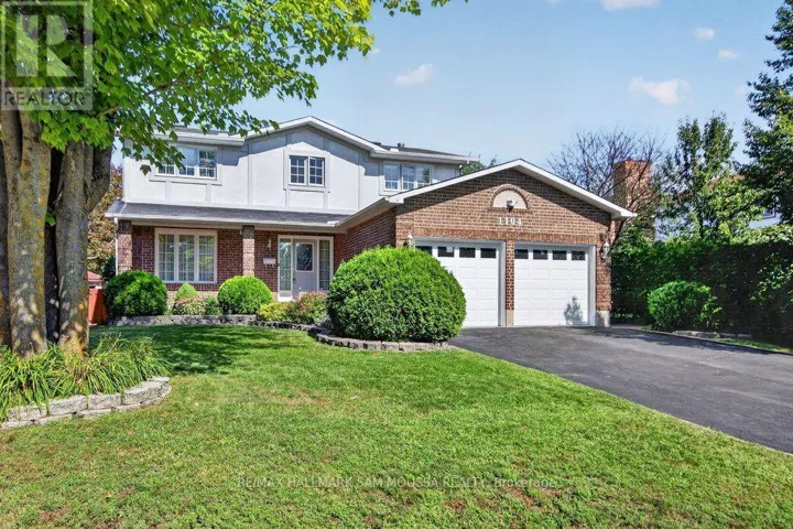 1104 GRENON AVENUE, Ottawa, Ontario K2B8N3