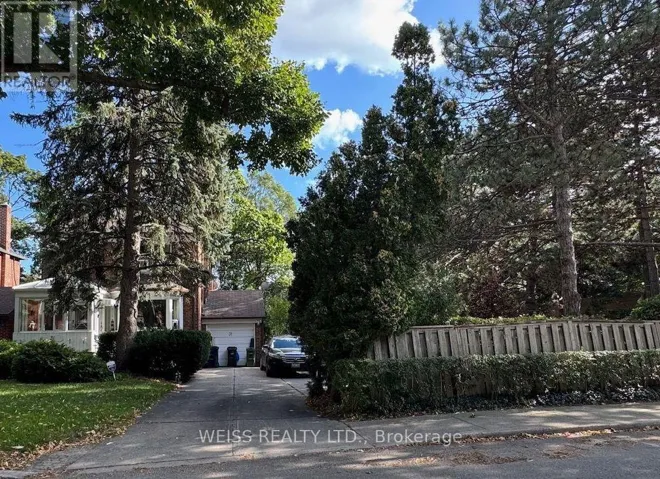 31 ALDBURN ROAD, Toronto (Forest Hill North), Ontario M6C2K4