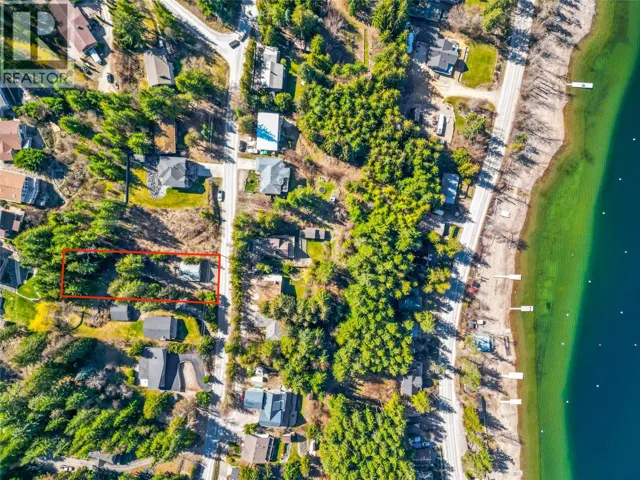 3071 Cedar Drive, Blind Bay, British Columbia V0E2W2