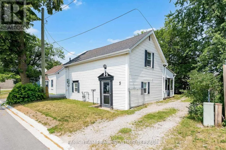 5 ROBERT STREET, Barrie (400 North), Ontario L4N3H2