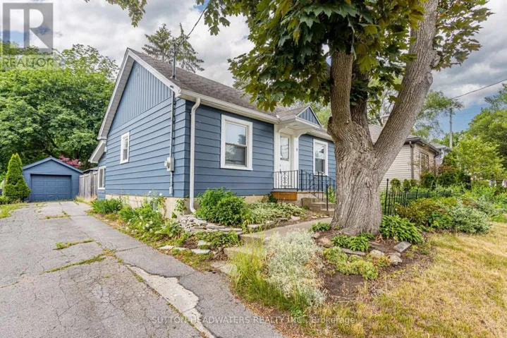 9 FORWARD AVENUE, London North (North N), Ontario N6H1B5