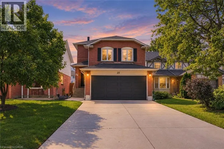 23 DESANTIS Court, Hamilton, Ontario L8W3A9
