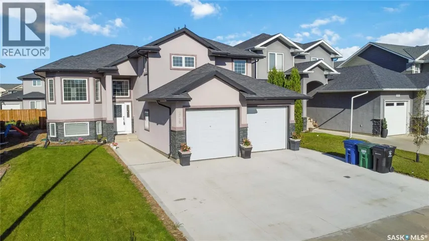 226 Pichler LANE, Saskatoon, Saskatchewan S7V1A8