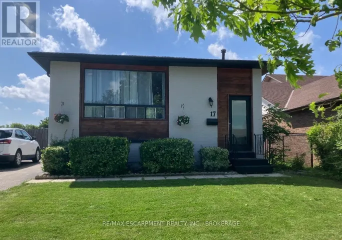 UPPER - 17 MELLENBY STREET, Hamilton (Stoney Creek Mountain), Ontario L8J1E6