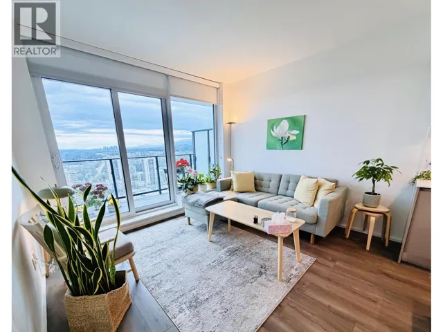 2909 3809 EVERGREEN PLACE, Burnaby, British Columbia V3J0M1