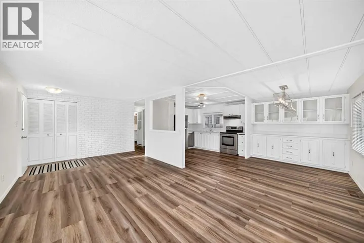 303, 99 Arbour Lake Road NW, Calgary, Alberta T3G4E4