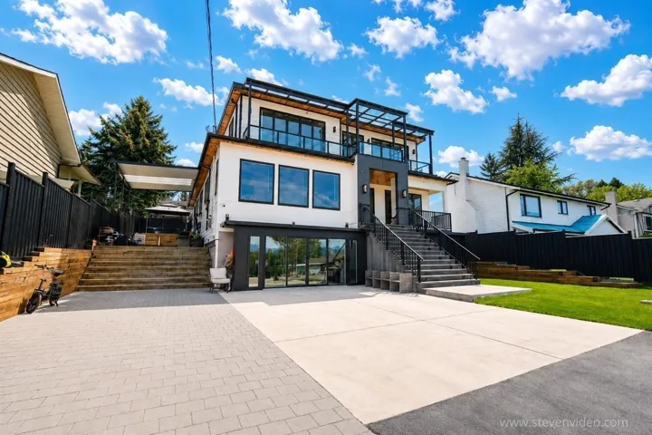 13390 112A AVENUE, Surrey, British Columbia V3R2G5