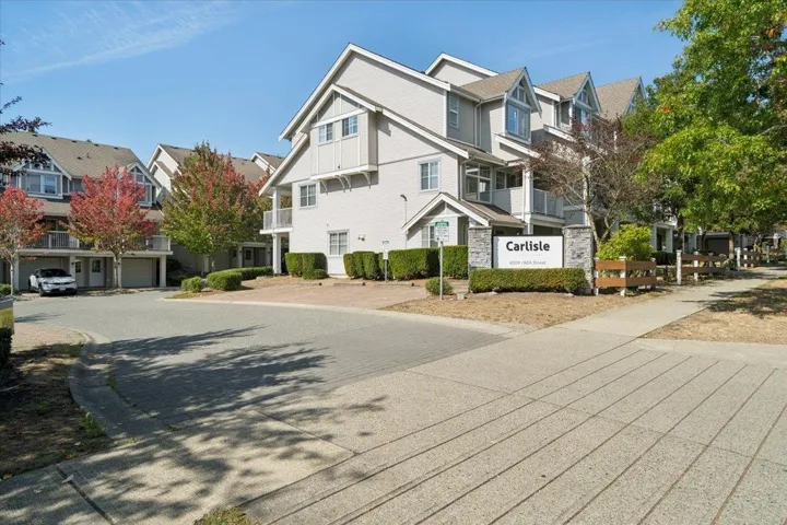 9 6555 192A STREET, Surrey, British Columbia V4N0A2