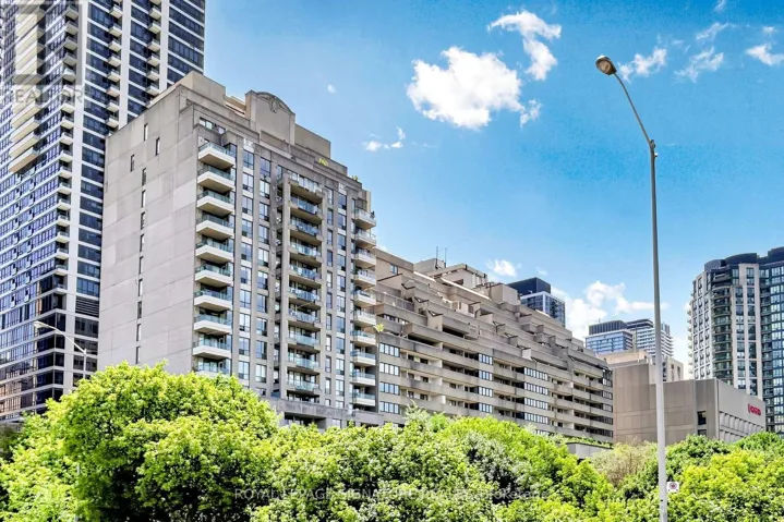1801 - 388 BLOOR STREET E, Toronto (Rosedale-Moore Park), Ontario M4W3W9