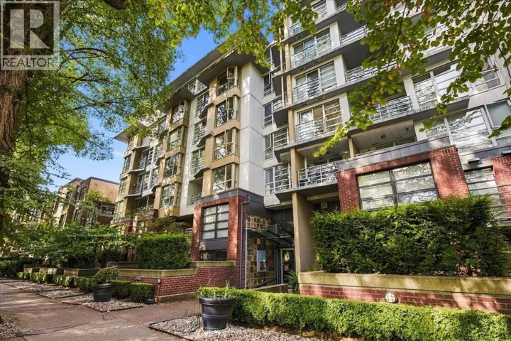 403 2137 W 10TH AVENUE, Vancouver, British Columbia V6K4W4