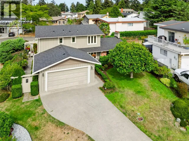 1658 Brousson Dr, Saanich, British Columbia V8N5S2