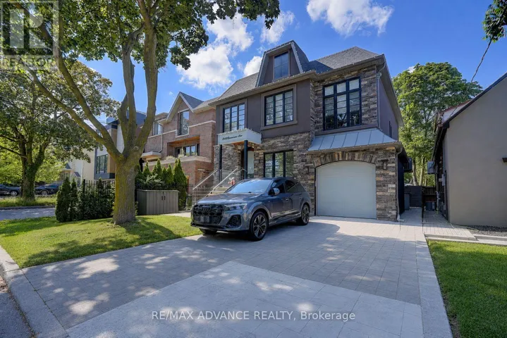 218 CAMERON AVENUE, Toronto (Lansing-Westgate), Ontario M2N1E7