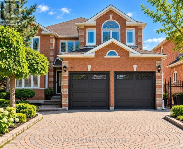 70 BILBERMAR DRIVE, Richmond Hill (Devonsleigh), Ontario L4S1B9