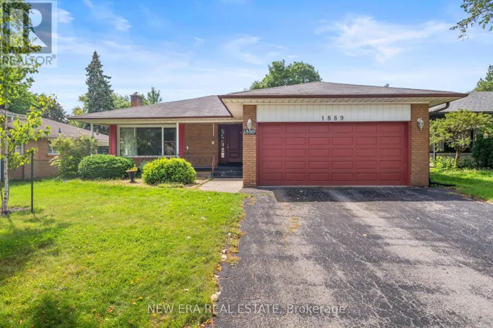 1889 STEEPBANK CRESCENT, Mississauga (Applewood), Ontario L4X1T9