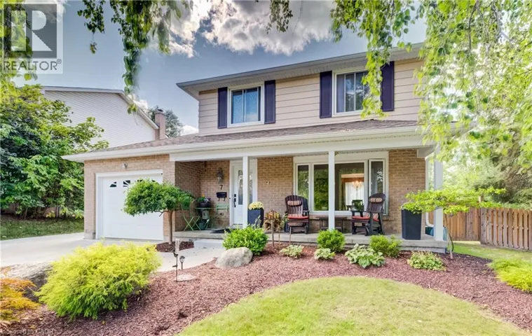 7 VINTAGE Crescent, Kitchener, Ontario N2P1L1